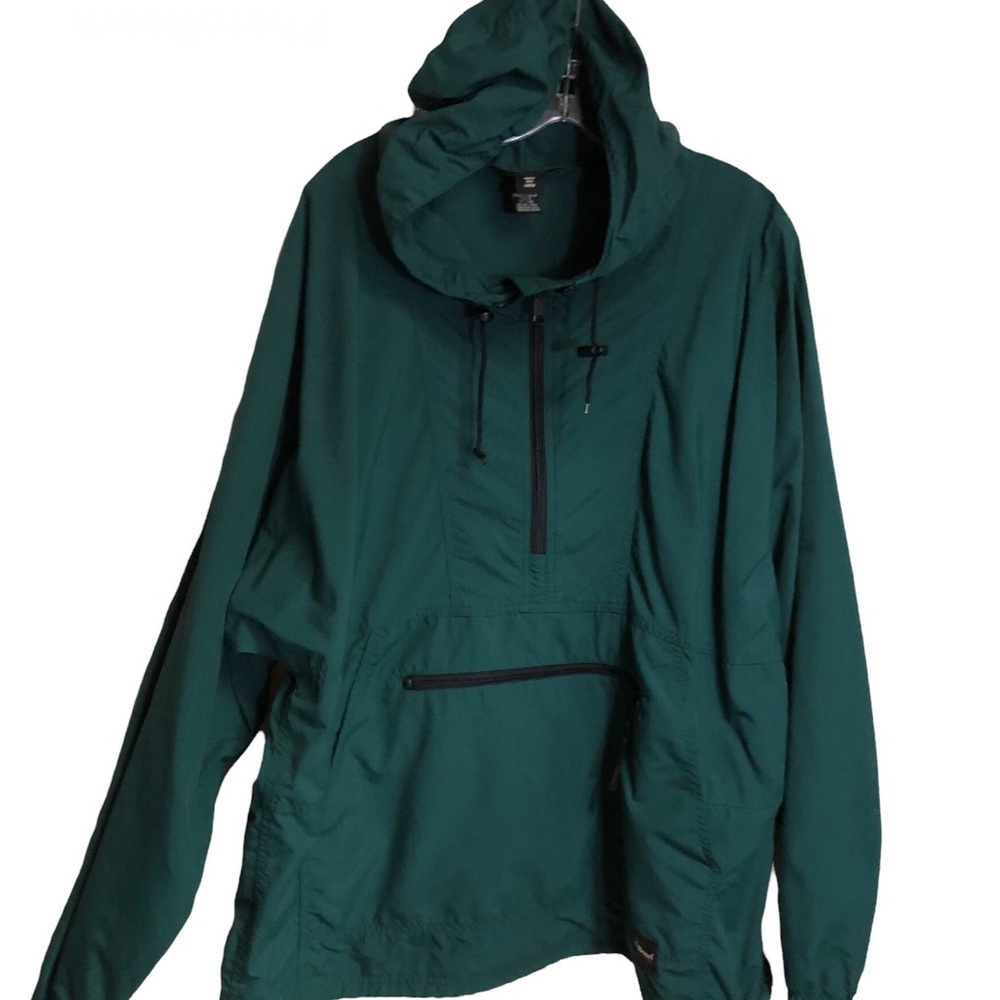 L.L. Bean Men's Hooded Anorak Jacket in Forest Green